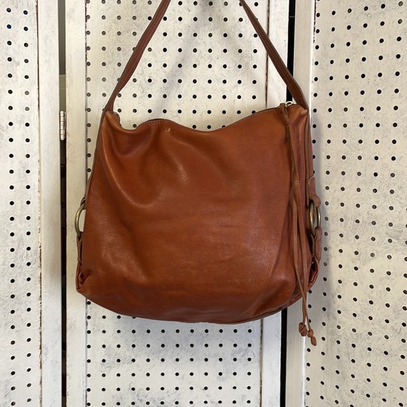 Banana Republic leather - Picture 3 of 13